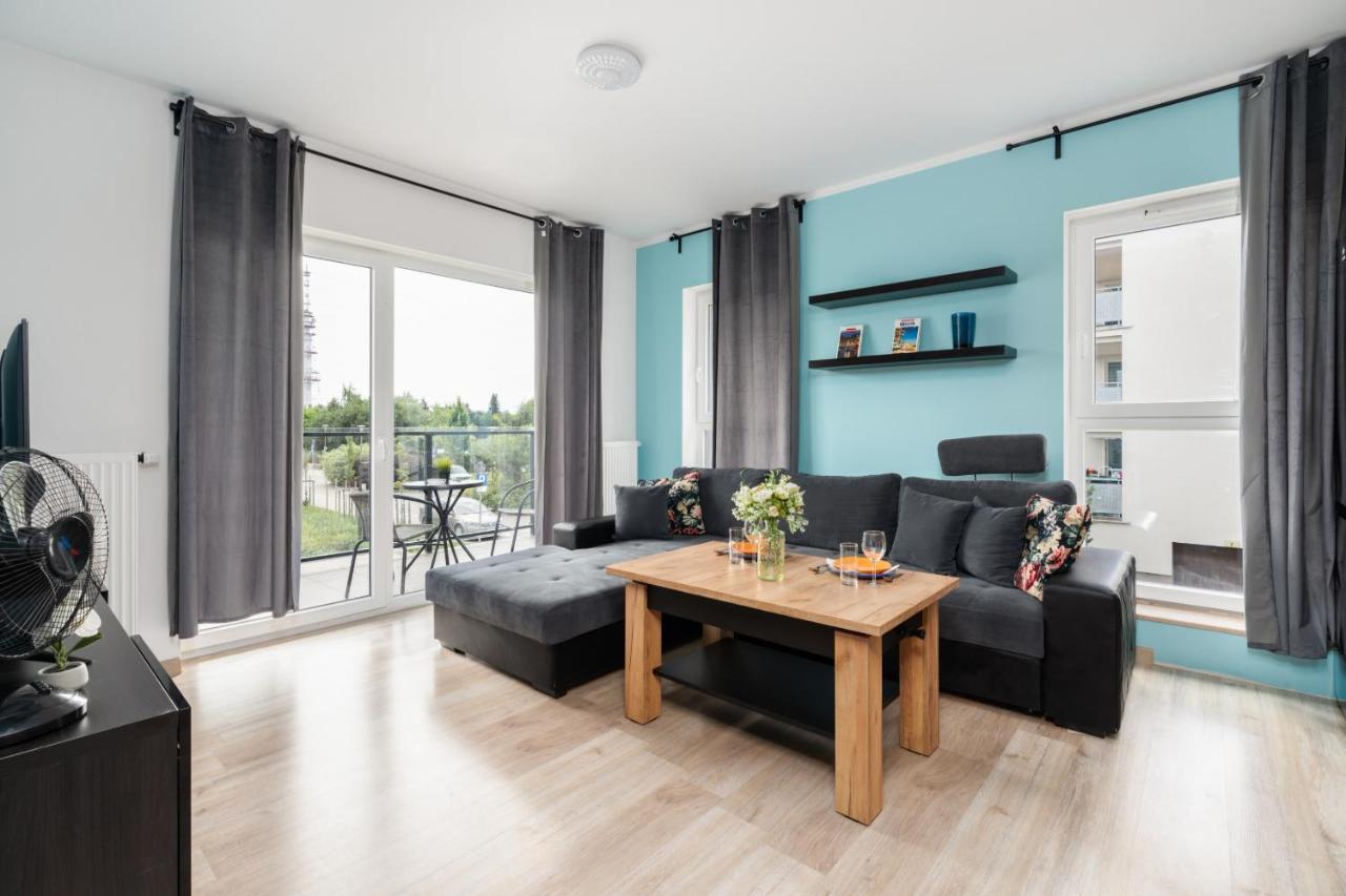 Modern Apartment With Balcony & Free Garage Poznan By Noclegi Renters Buitenkant foto