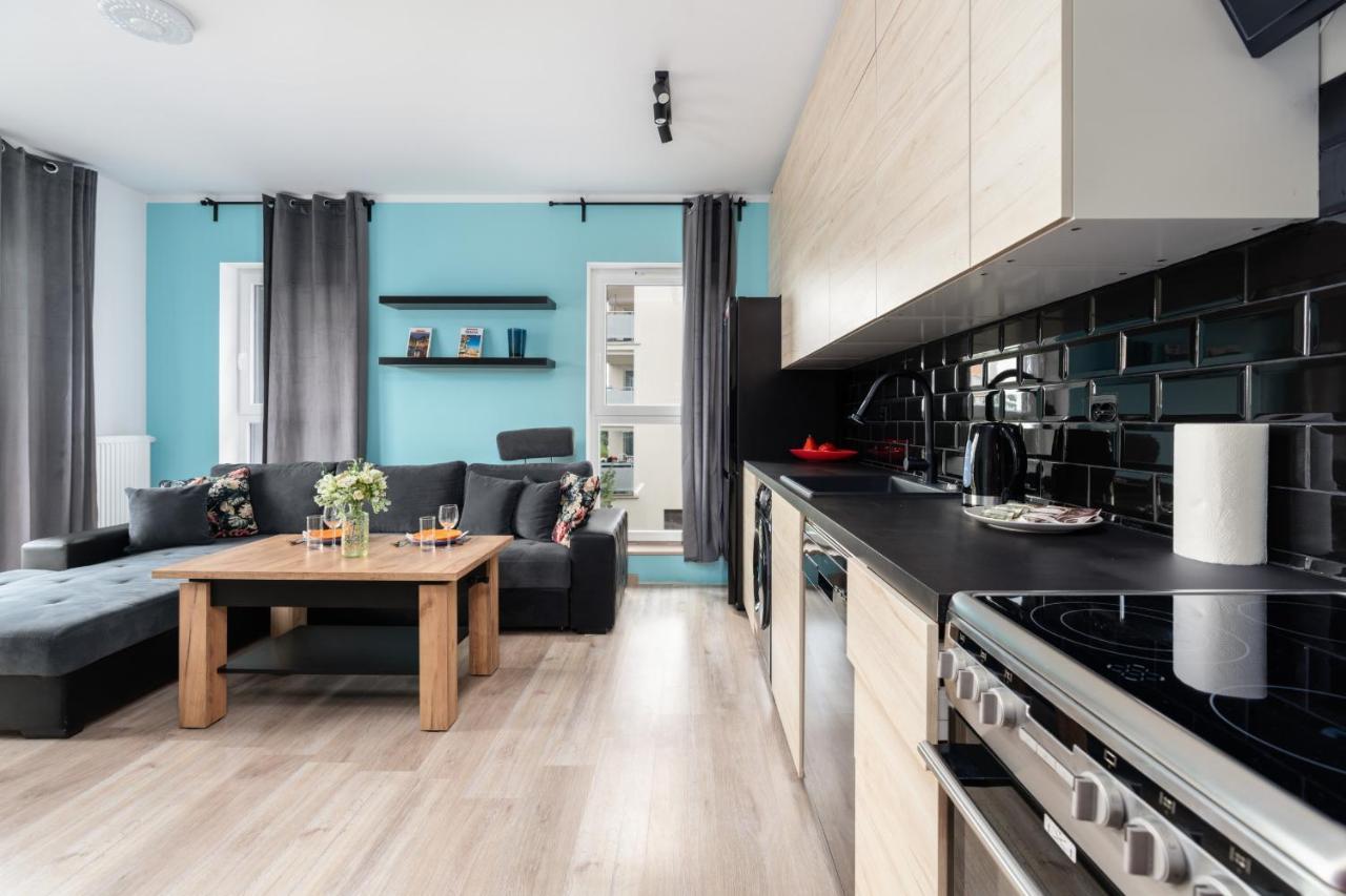 Modern Apartment With Balcony & Free Garage Poznan By Noclegi Renters Buitenkant foto