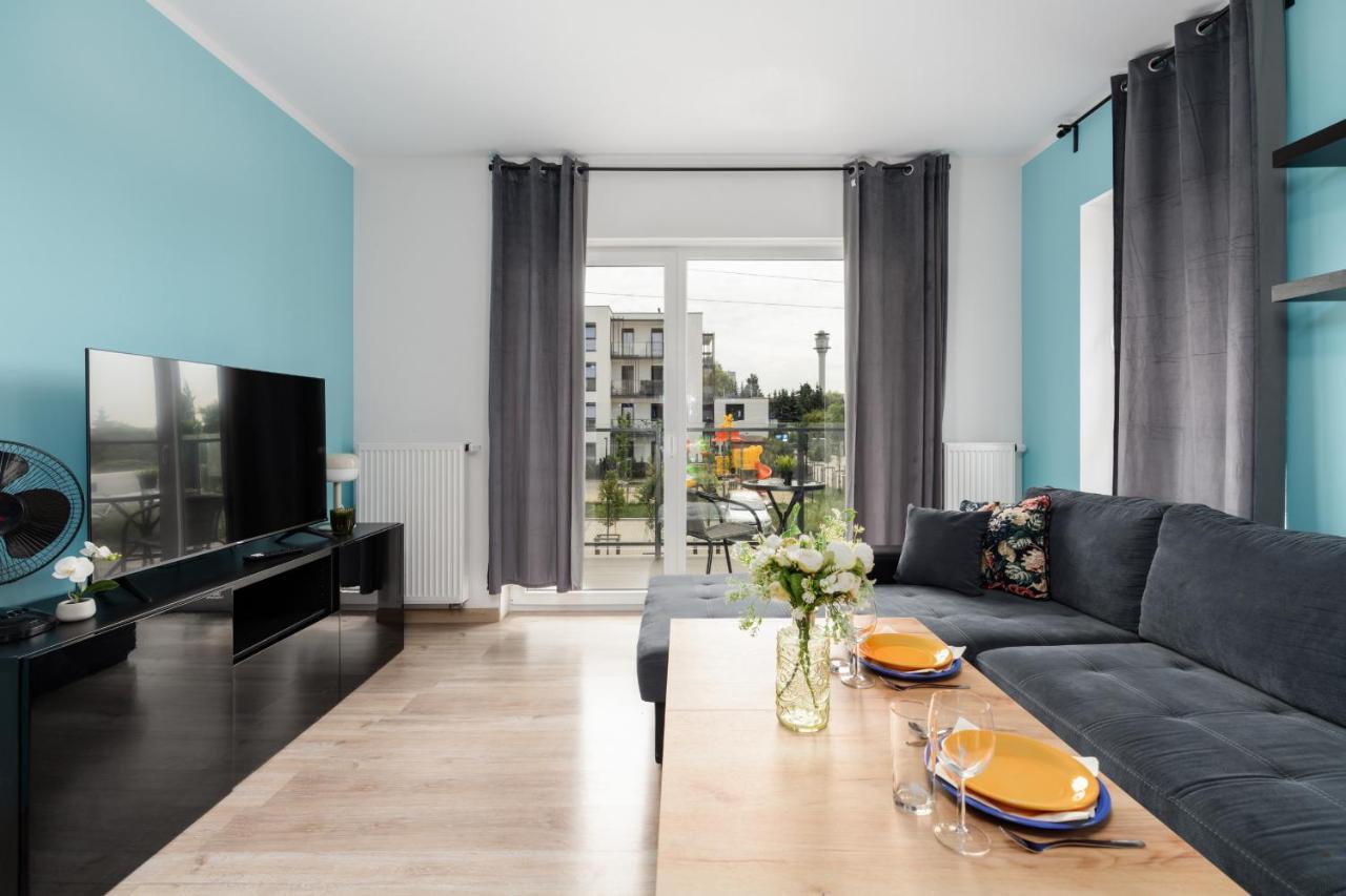 Modern Apartment With Balcony & Free Garage Poznan By Noclegi Renters Buitenkant foto